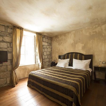 Boutique Hotel Astoria Kotor Buitenkant foto