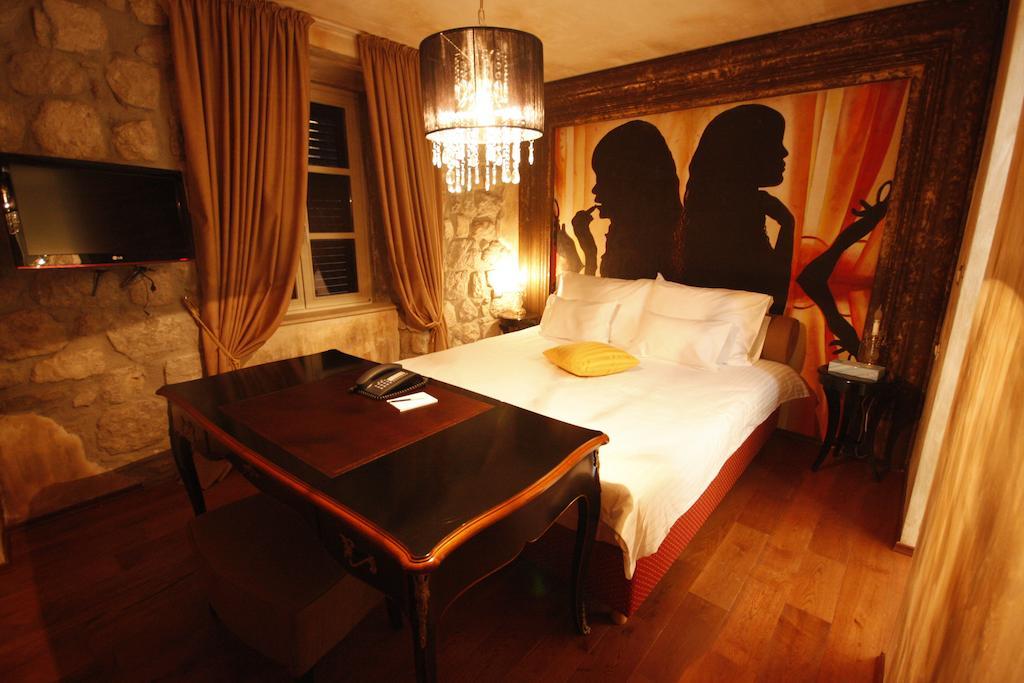 Boutique Hotel Astoria Kotor Buitenkant foto