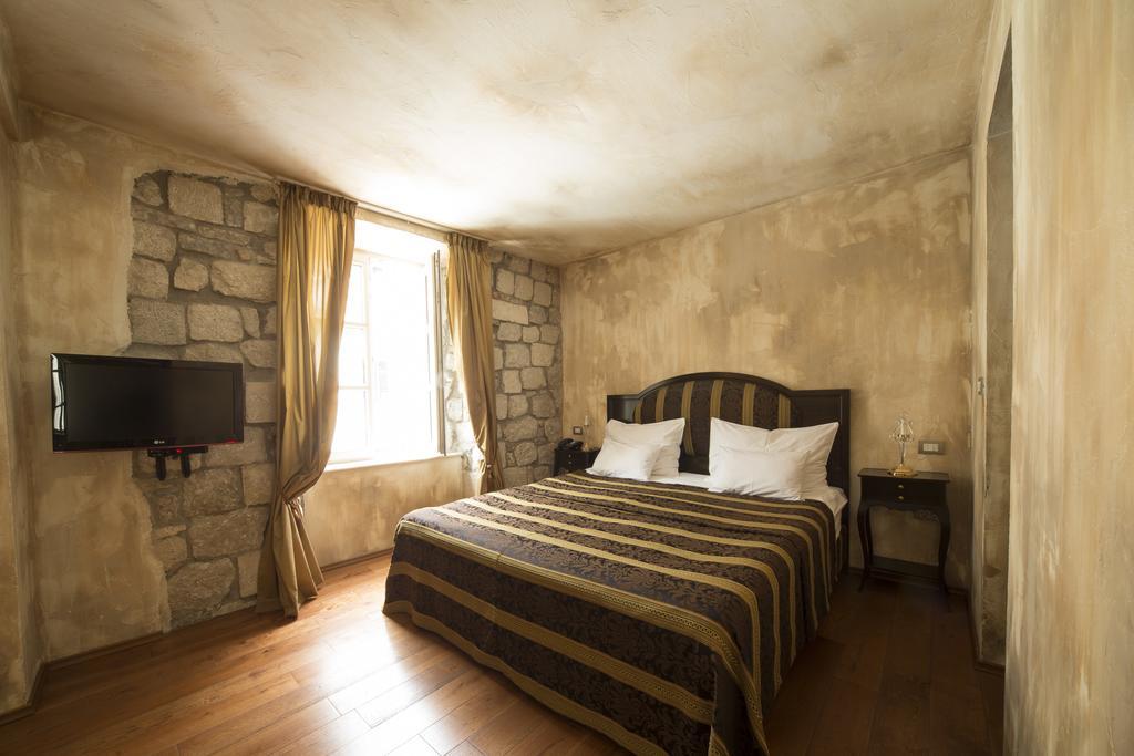 Boutique Hotel Astoria Kotor Buitenkant foto
