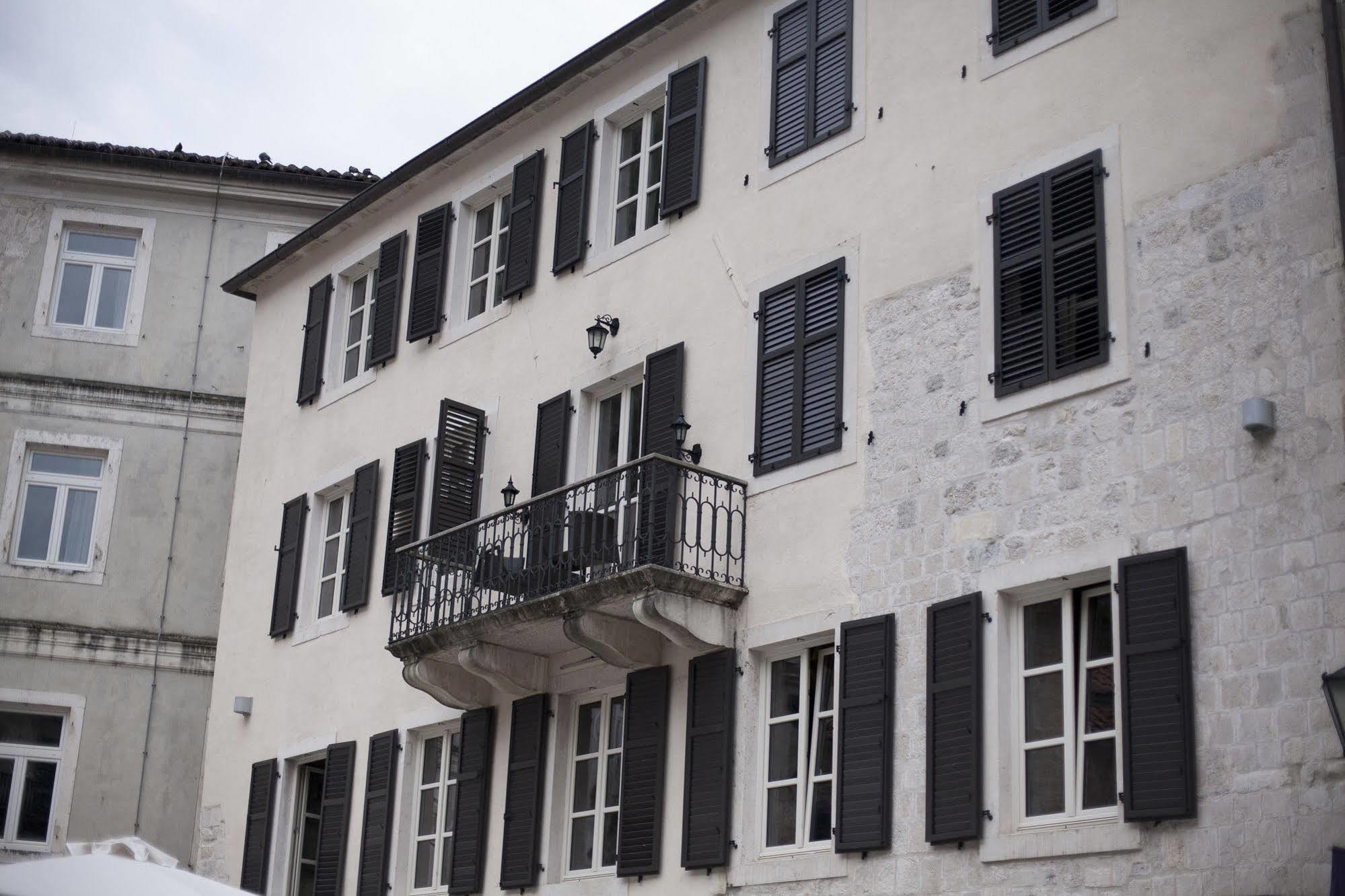 Boutique Hotel Astoria Kotor Buitenkant foto