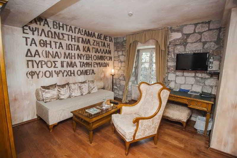 Boutique Hotel Astoria Kotor Buitenkant foto