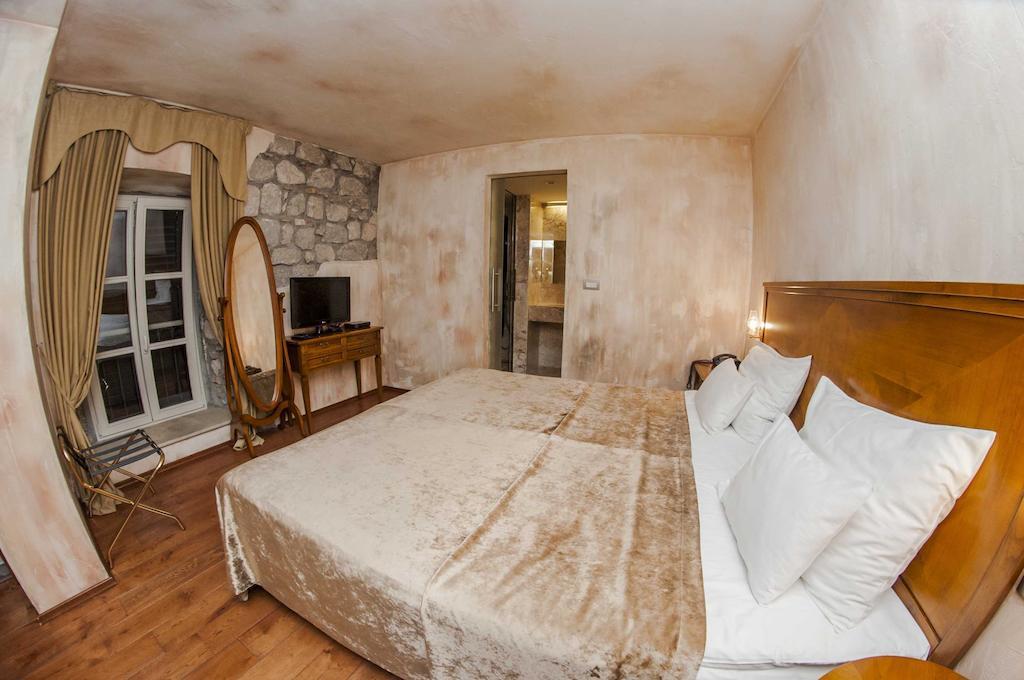 Boutique Hotel Astoria Kotor Buitenkant foto